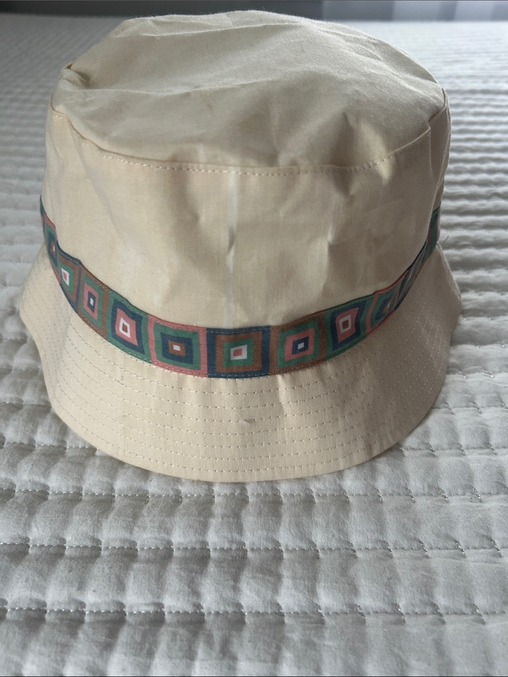 BCBG girls bucket hat